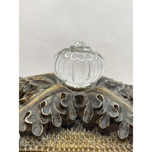 Vintage Heavy Resin with Knobed Lid Jewelry Earrings Rings Trinket Box - Picture 3 of 12